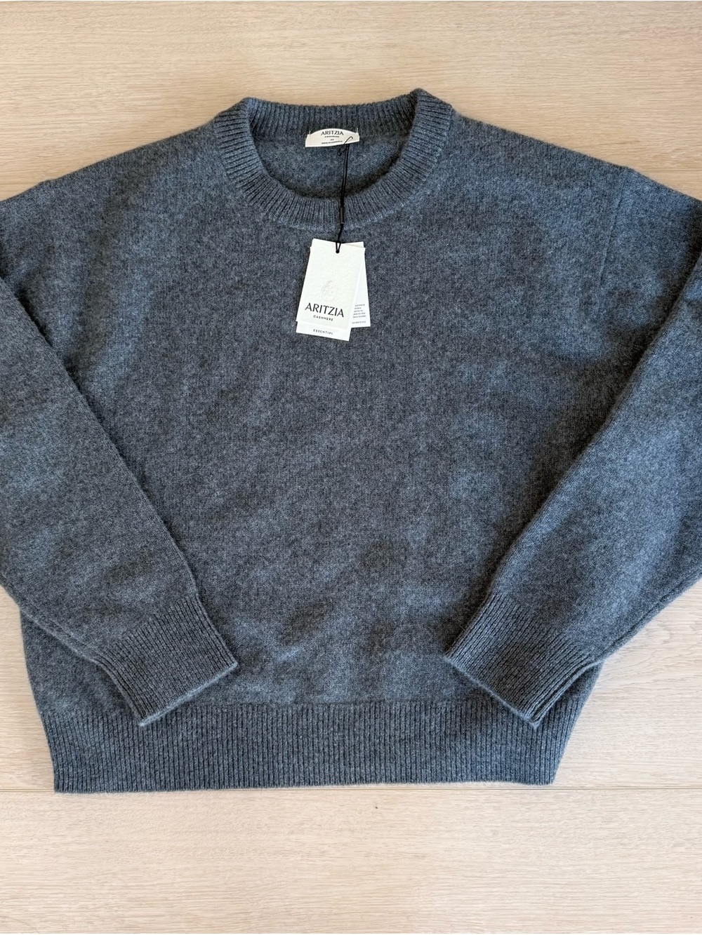 Aritzia Relaxed Crew Cashmere Sweater NWT